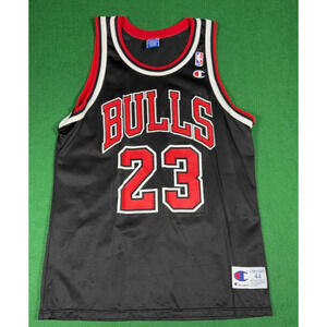 Chicago Bulls Michael Jordan Vintage Champion Jersey Size 44 Bread Black and Red